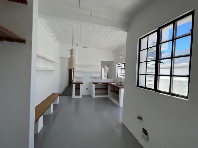 To Let 2 Bedroom Property for Rent in Woodstock Western Cape